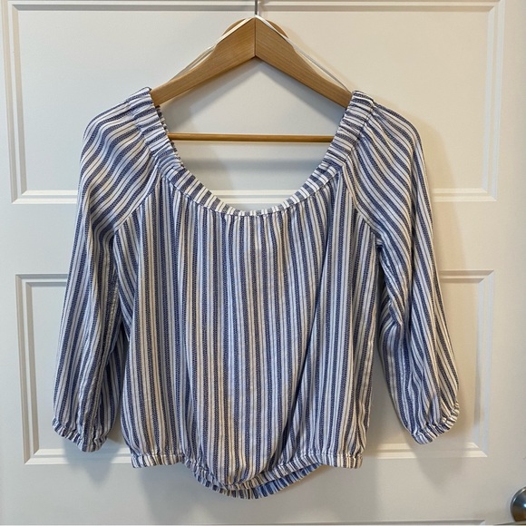 TWIK Small Off the Shoulder Cropped Blouse EUC - Picture 3 of 11